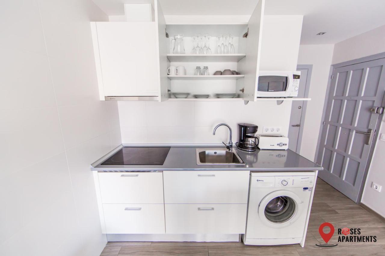 Roses Apartments 1 - Vista Mar Lateral - 1Habitacion ภายนอก รูปภาพ